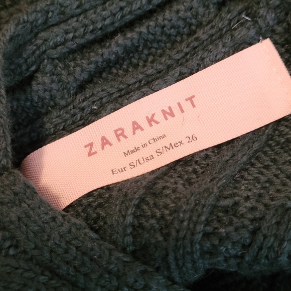 Zara Knit green short sleeved top - Size small - Picture 6 of 6